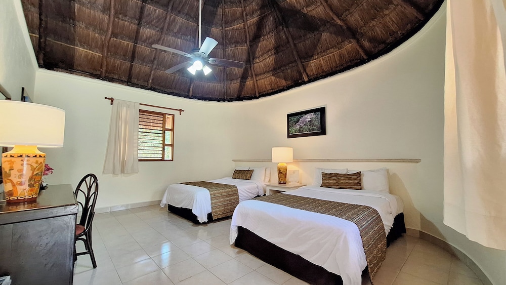 Standard Double Room, 2 Double Beds - Photo 6