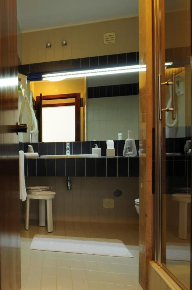 Standard Solarium (Single Use) photo 2