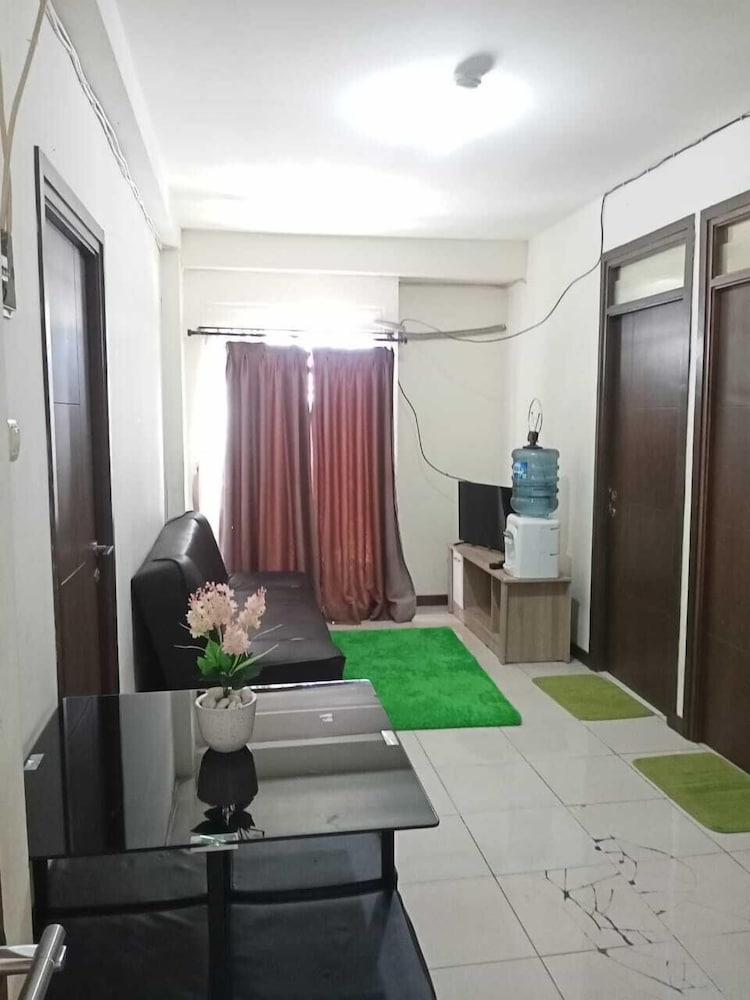 Family Apartment, 3 Bedrooms, Mountain View photo 2