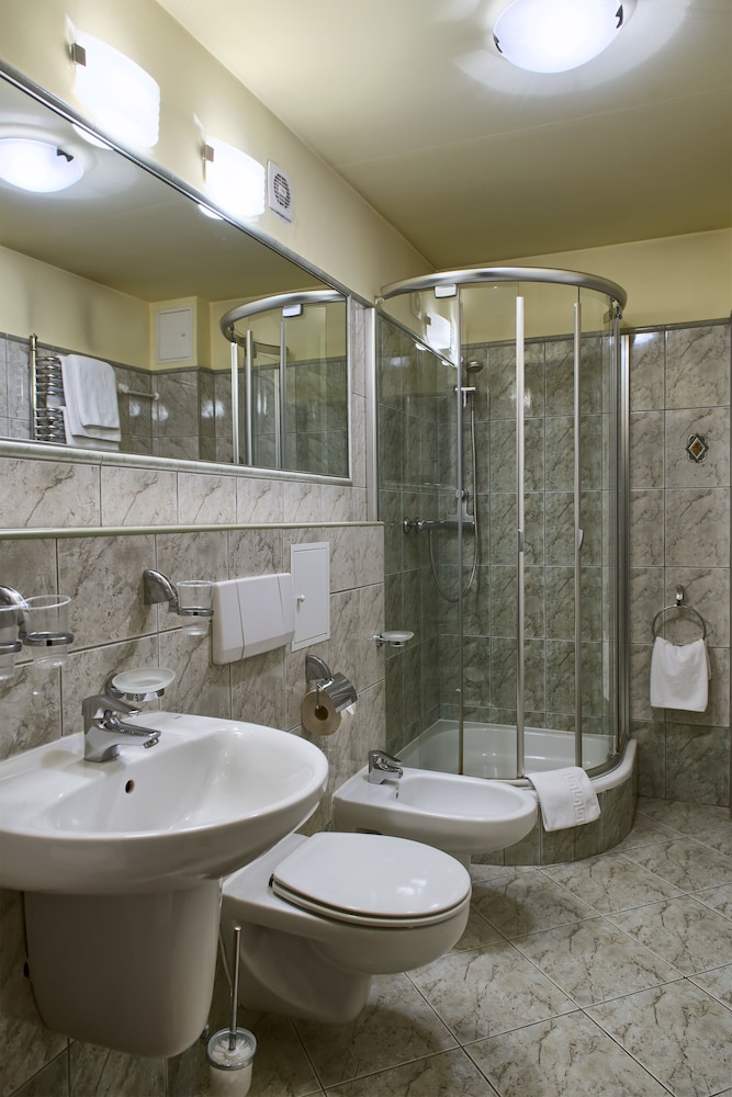 Double or Twin Room photo 2