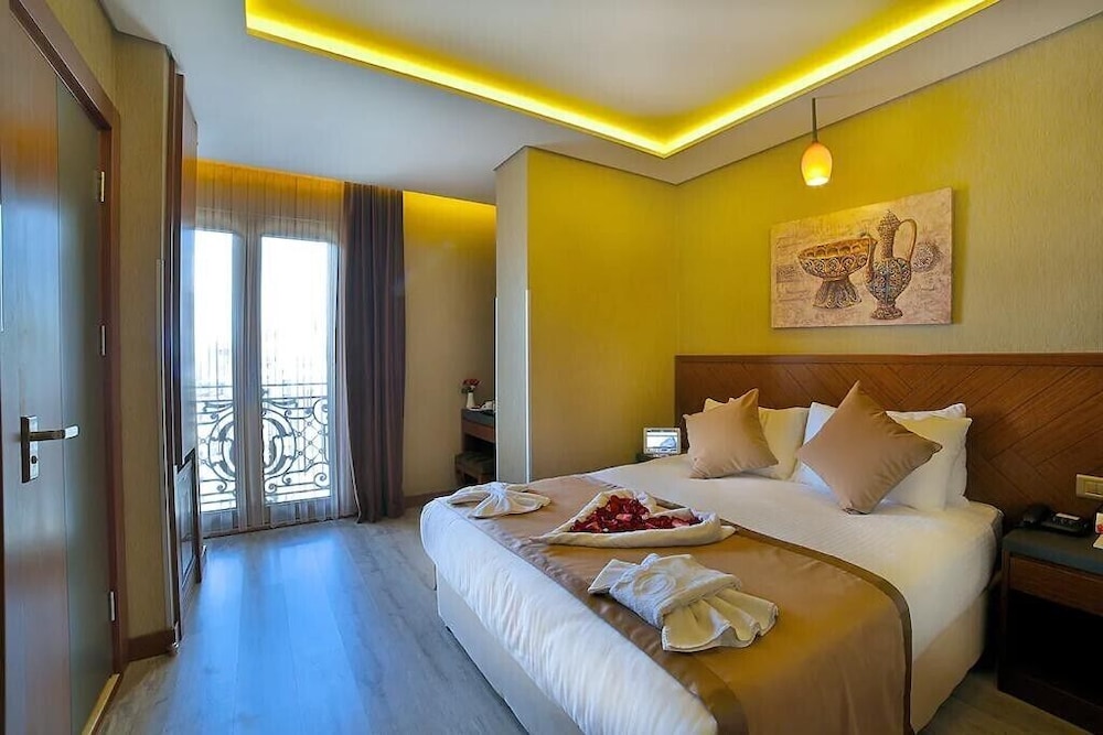 Family Double or Twin Room photo 1