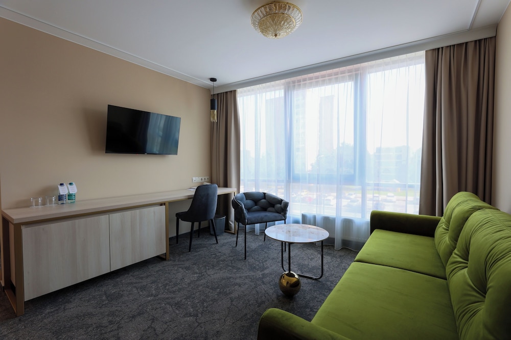 Deluxe Suite