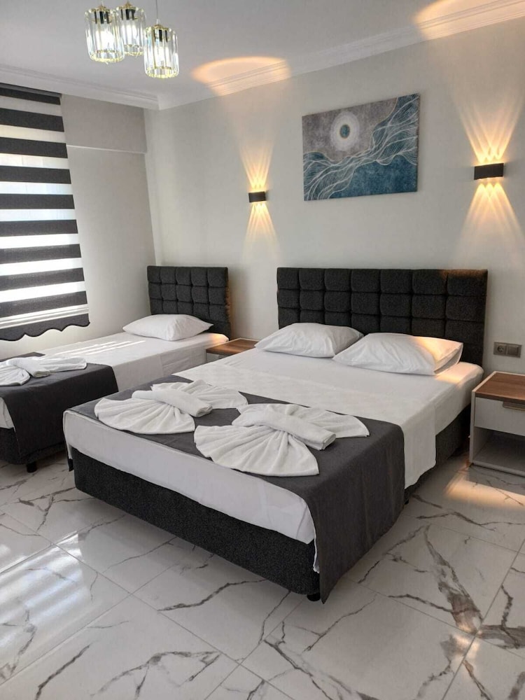 Comfort Triple Room
