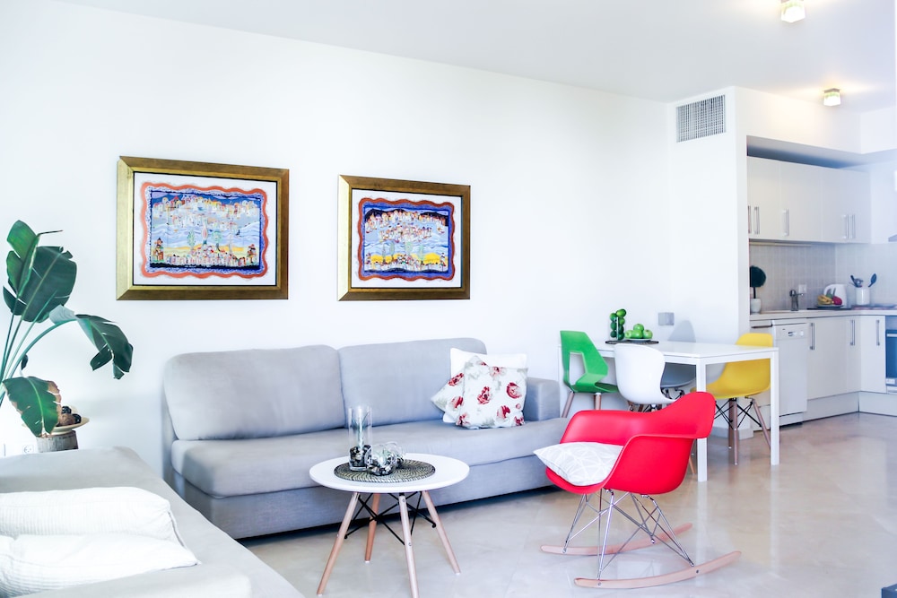 Exclusive Apartment, 1 Bedroom, Beachfront