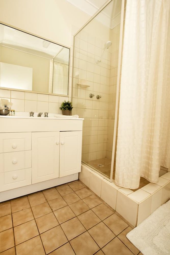 Condo, 3 Bedrooms photo 3
