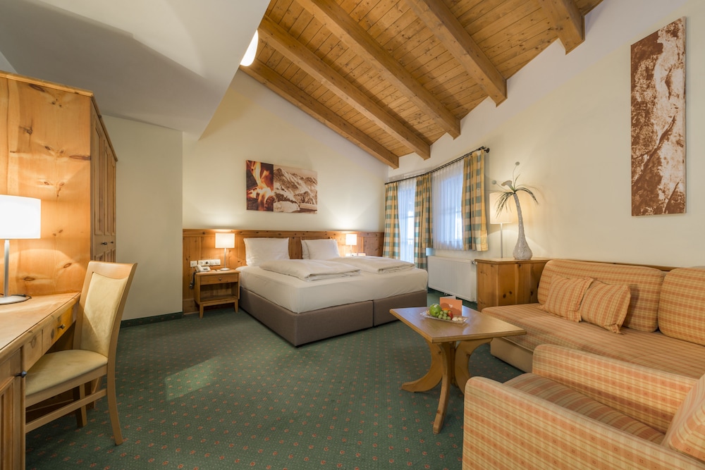 Junior Suite, Balcony (Allure) photo 2