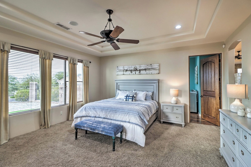 House (6 Bedrooms) photo 2