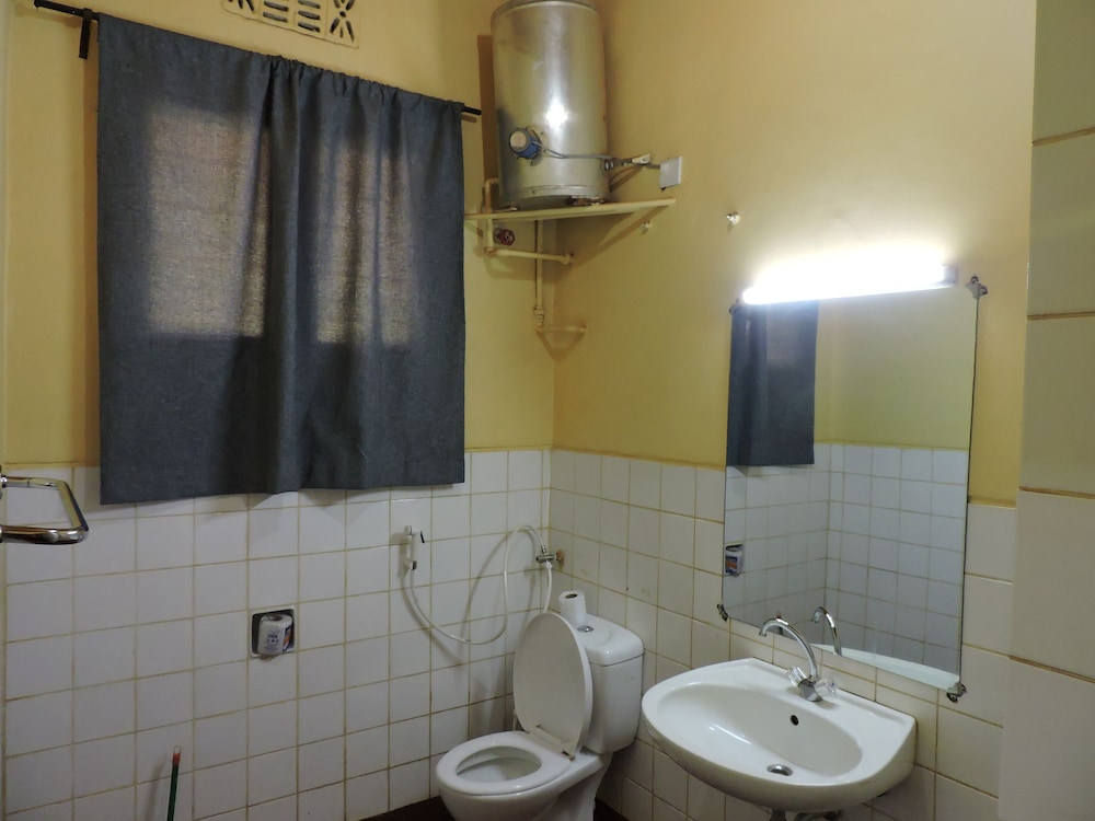 Basic Twin Room