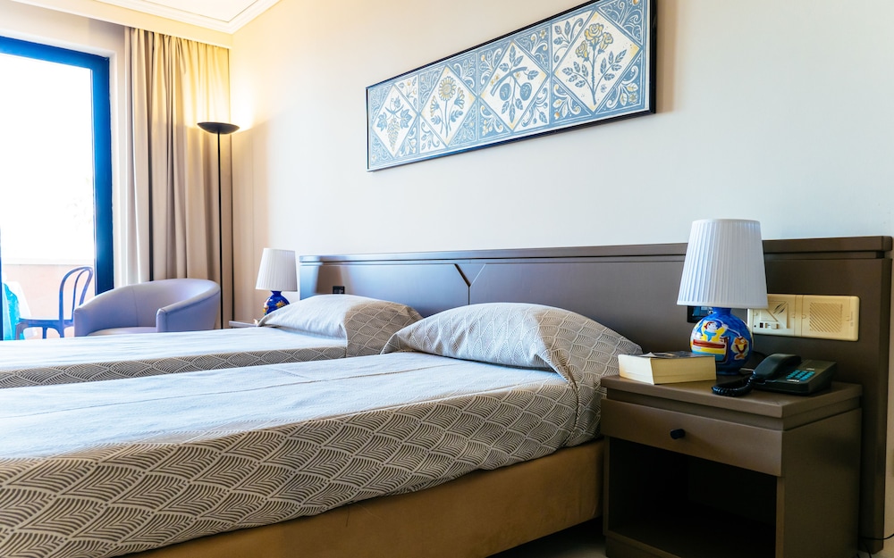 Comfort Room photo 2