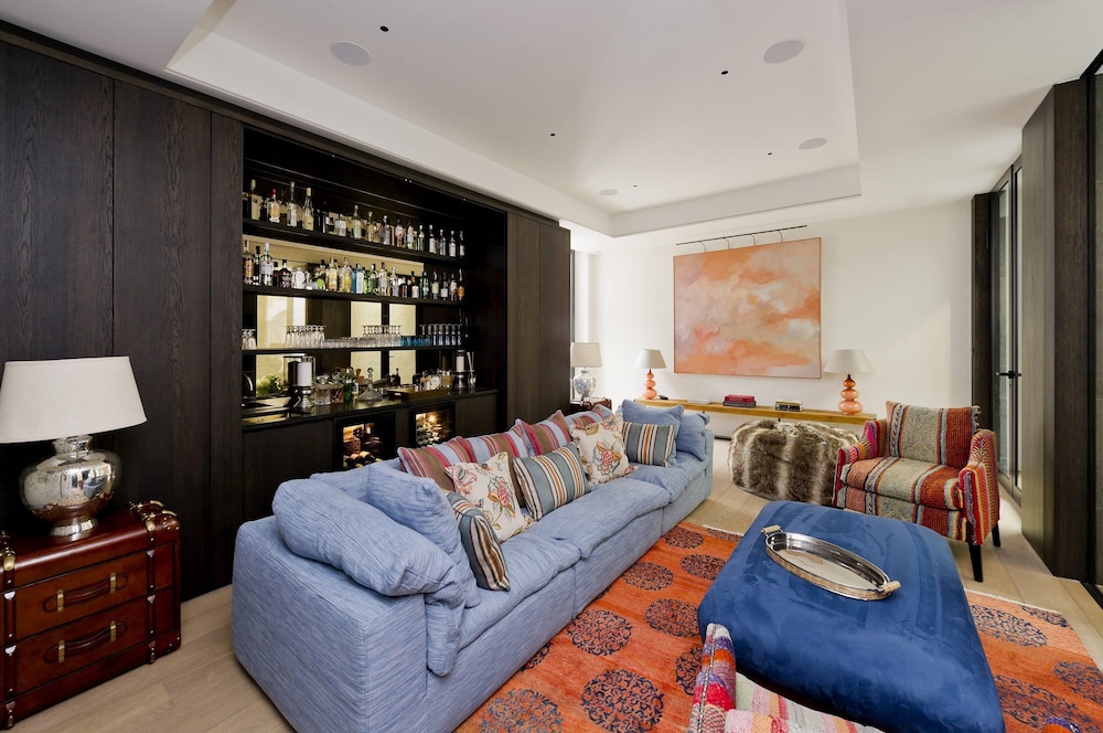 Stunning 5 bed Fulham Home w Indoor Pool Sauna and Private Garden, Photo 39