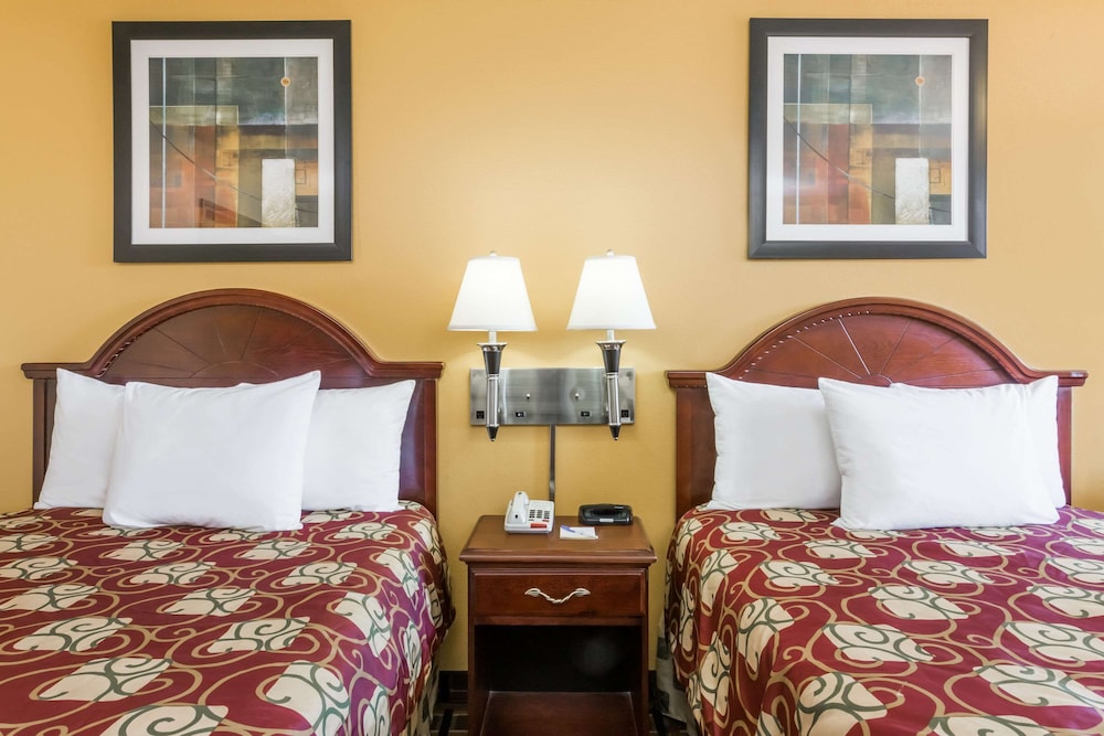 Double Room, 2 Double Beds, Smoking - Photo 1