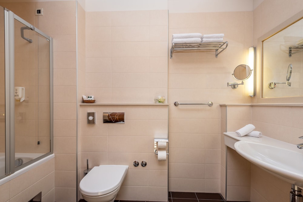 Double Room, Balcony, Sea View - Photo 6