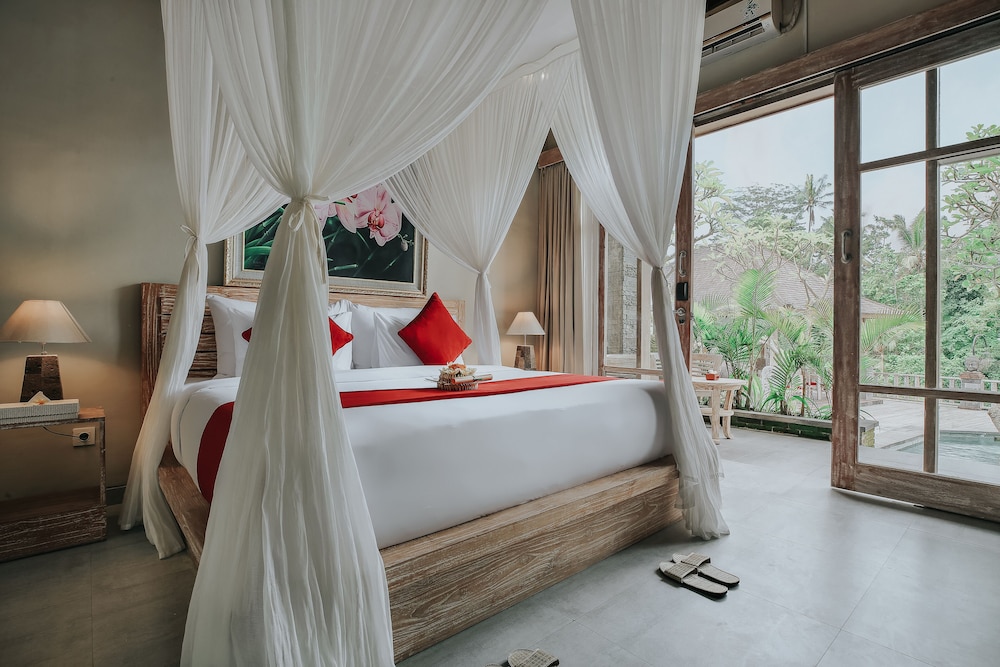 Suite, Pool Access (with Daily Afternoon Tea)