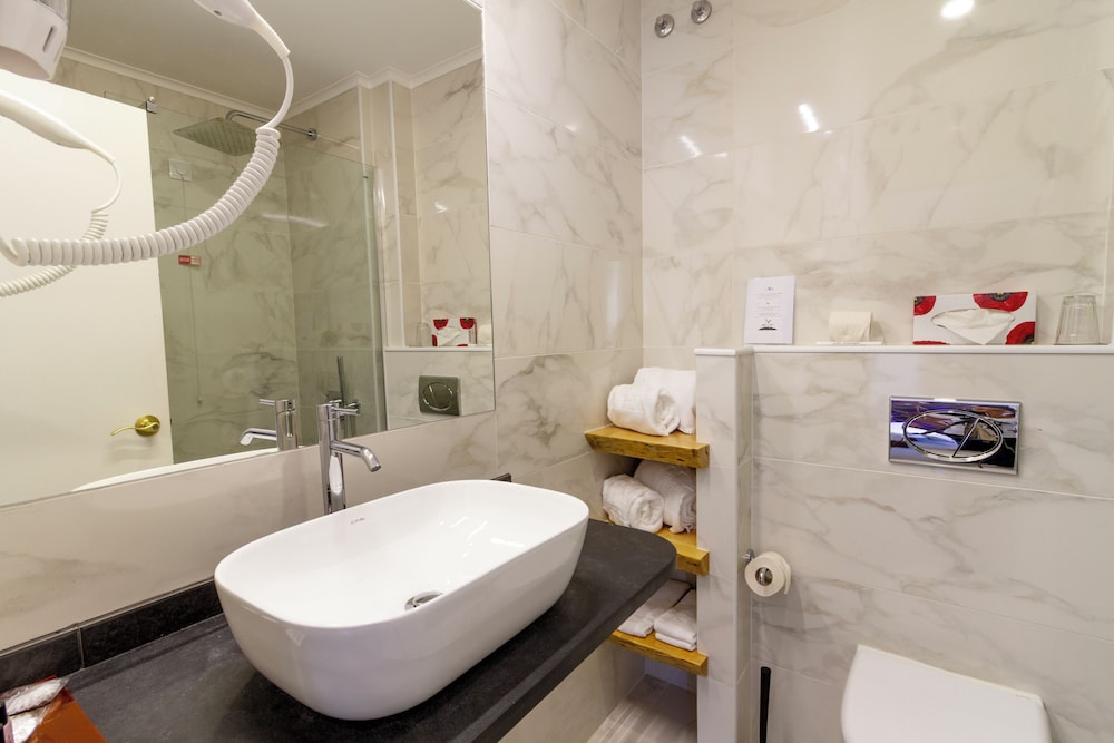 Comfort Double Room - Photo 8