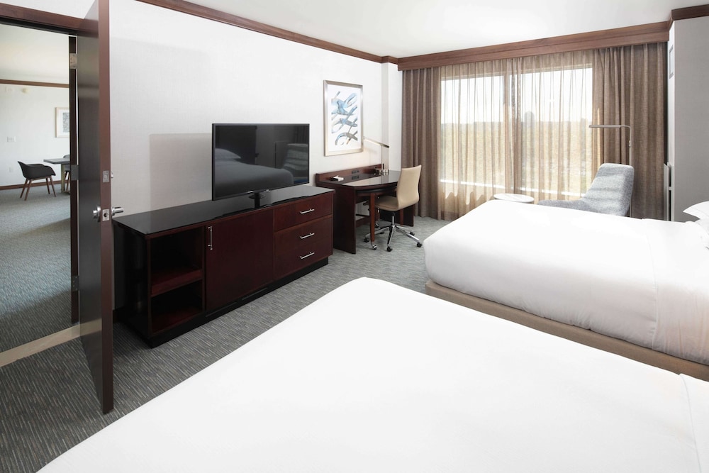 Executive Room, 2 Queen Beds (Superior) photo 1