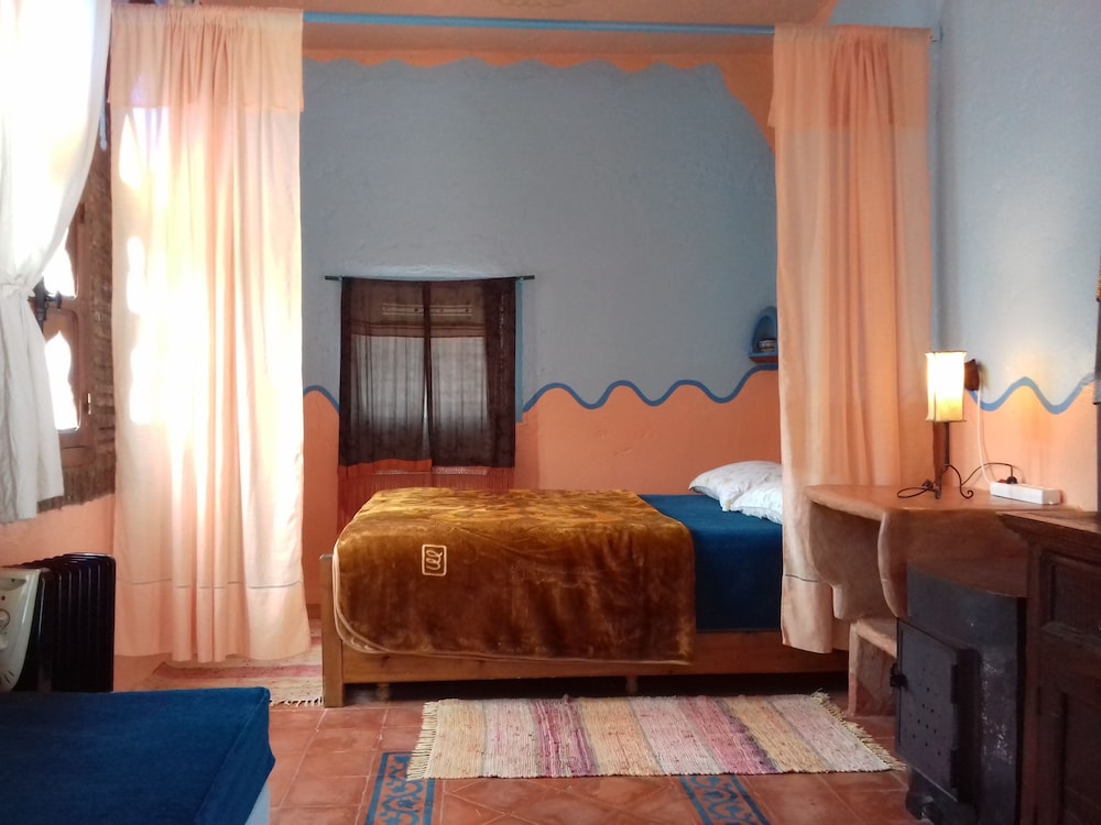Family Quadruple Room, Multiple Beds, Fireplace, Slope side (Panorama) photo 1