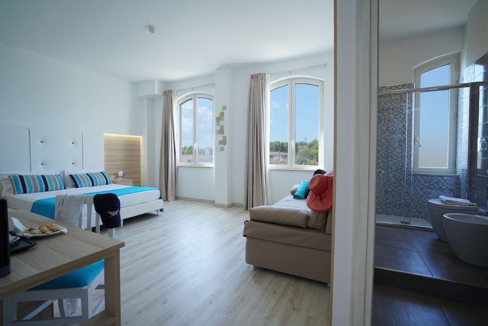 Comfort Room photo 2
