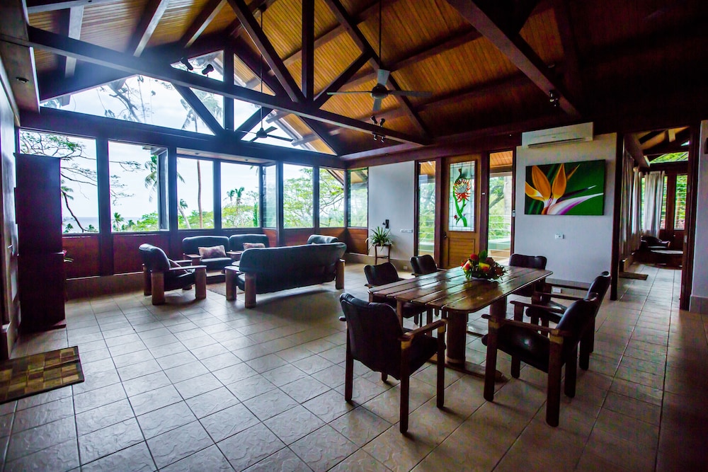 Vesi Villa photo 2