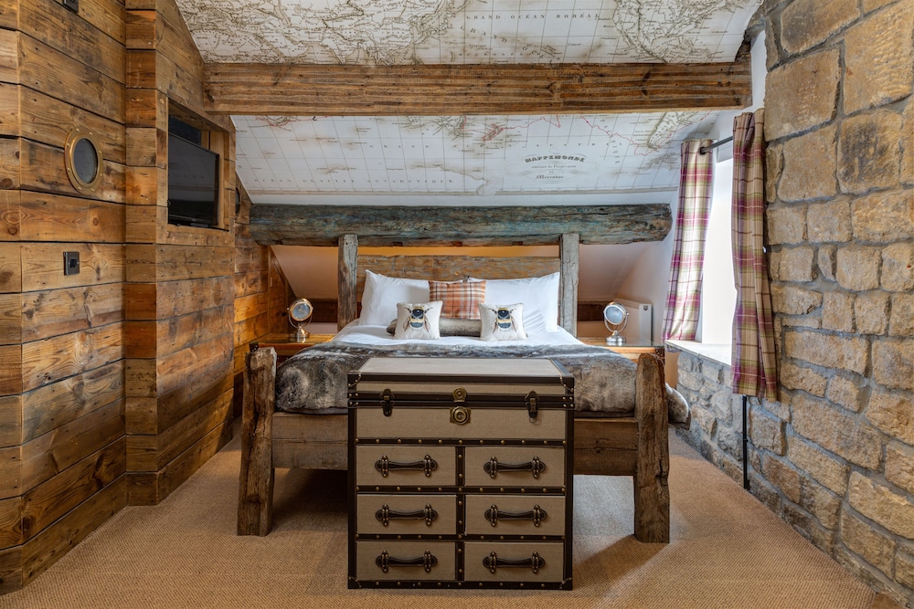 Deluxe Double Room, Ensuite (Crows Nest (2nd floor))