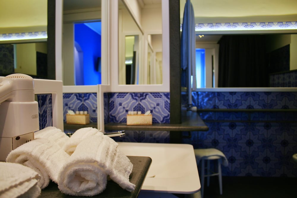Family Quadruple Room, 1 Bedroom, Balcony, Beachfront - Photo 17
