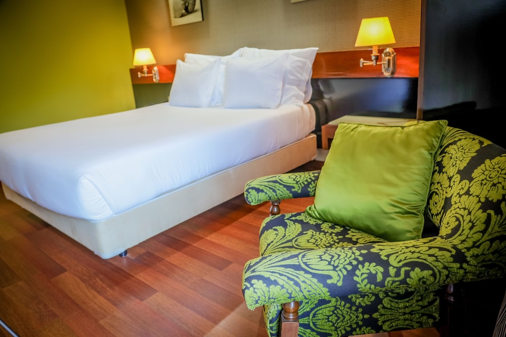 Superior Double Room, 1 Double Bed, Non Smoking, City View photo 3