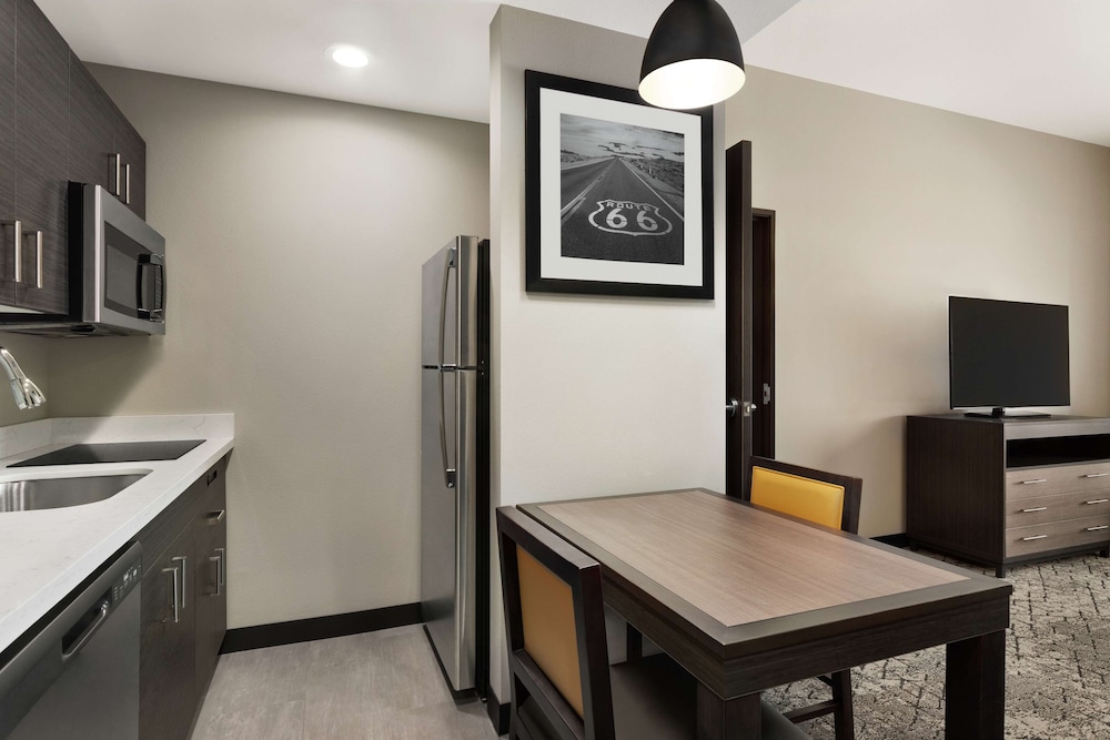 Suite, 1 Bedroom, Non Smoking - Photo 2