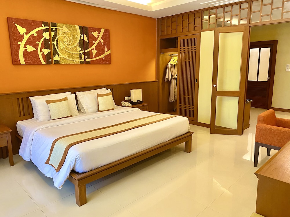 Deluxe Double Room - Photo 10