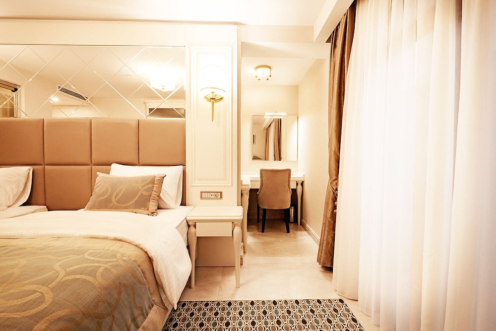 Deluxe Single Room, Non Smoking, City View photo 3