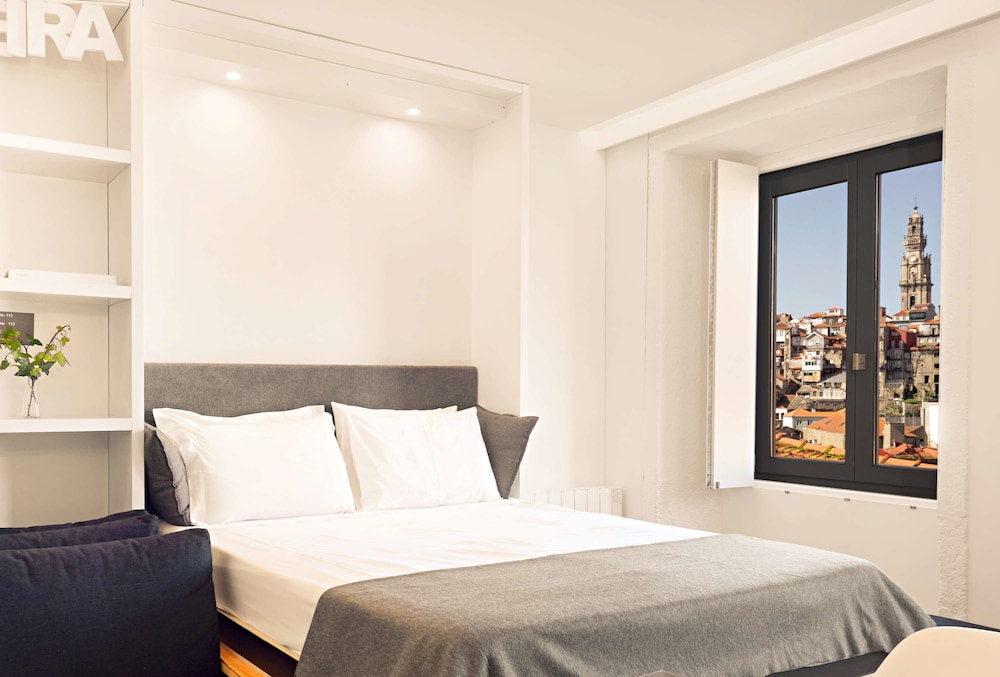 Family Studio, Multiple Beds, Kitchen, City View photo 2