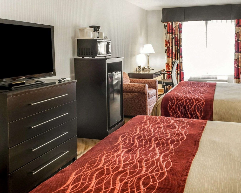 Suite, 2 Queen Beds, Non Smoking - Photo 1