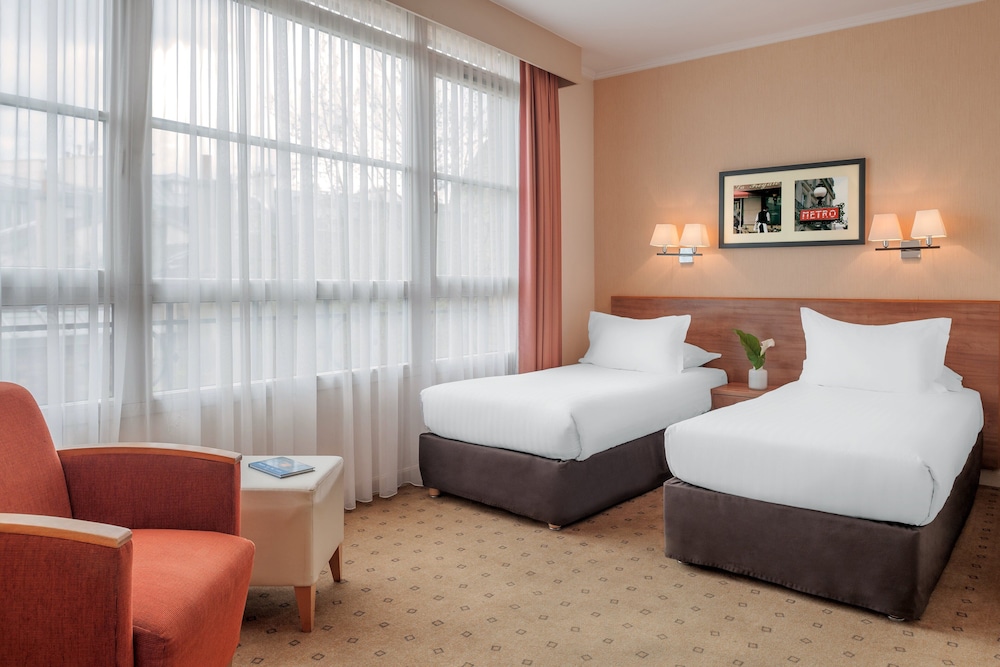 1-Bedroom Apartment with Seine View - Photo 3