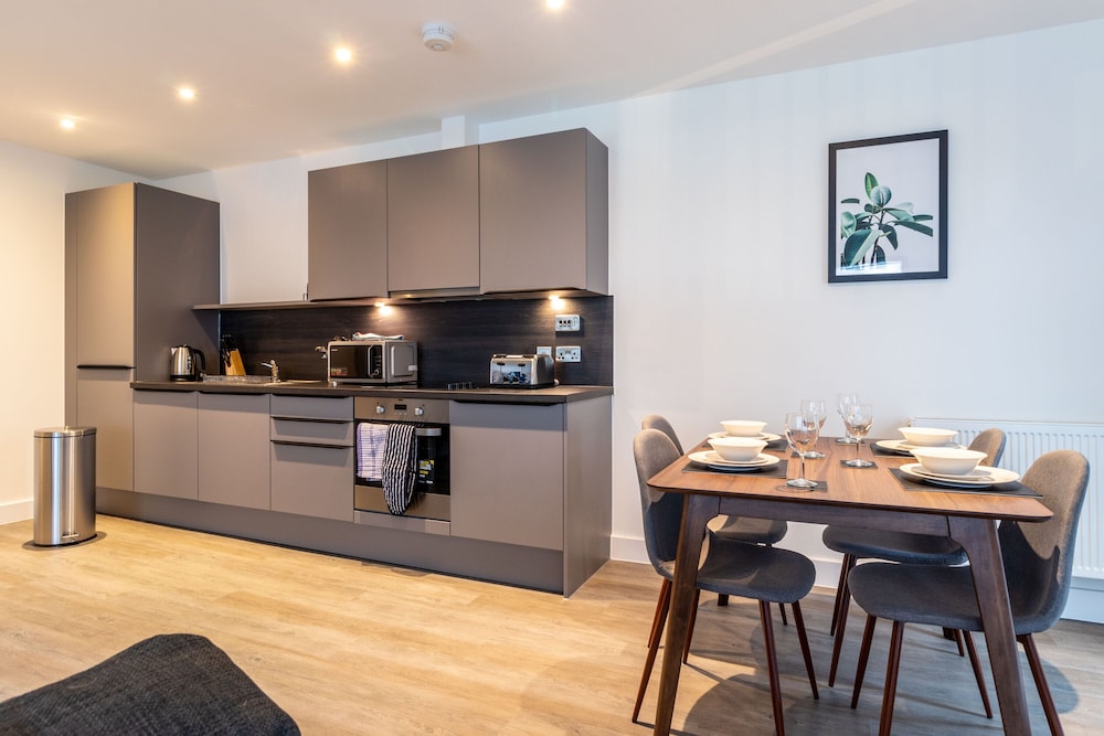 Seven Living Ashford - 2BR Luksus Lejligheder, Billede 24