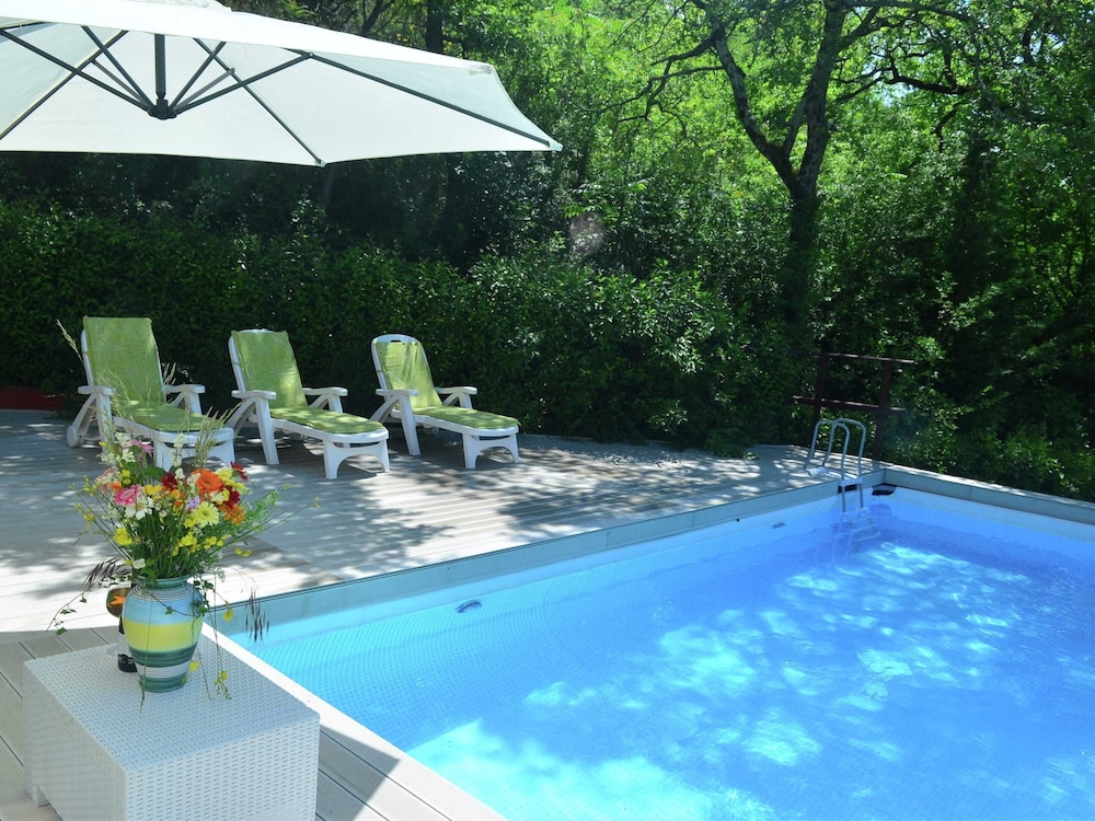 Villa photo 1