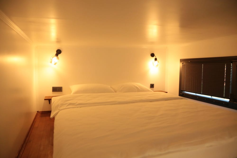 Deluxe Cabin