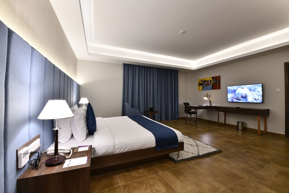 Deluxe Suite