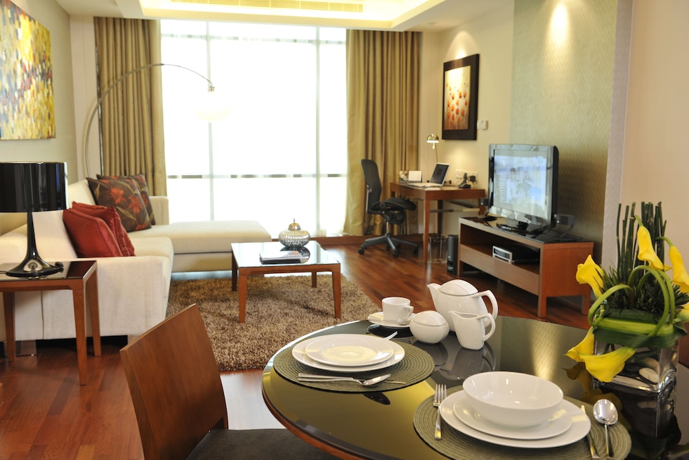 Executive Suite, 2 Bedrooms - Photo 4