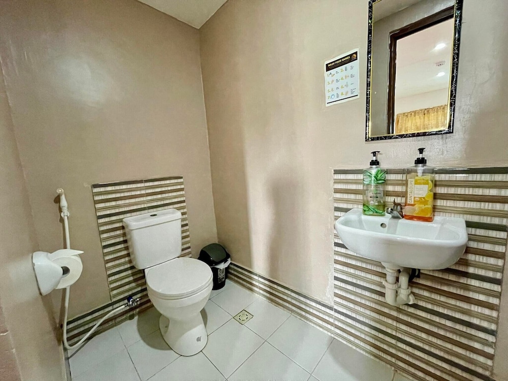 Standard Queen Room - Photo 2