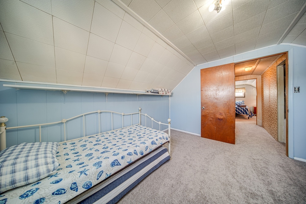 House (4 Bedrooms) photo 2