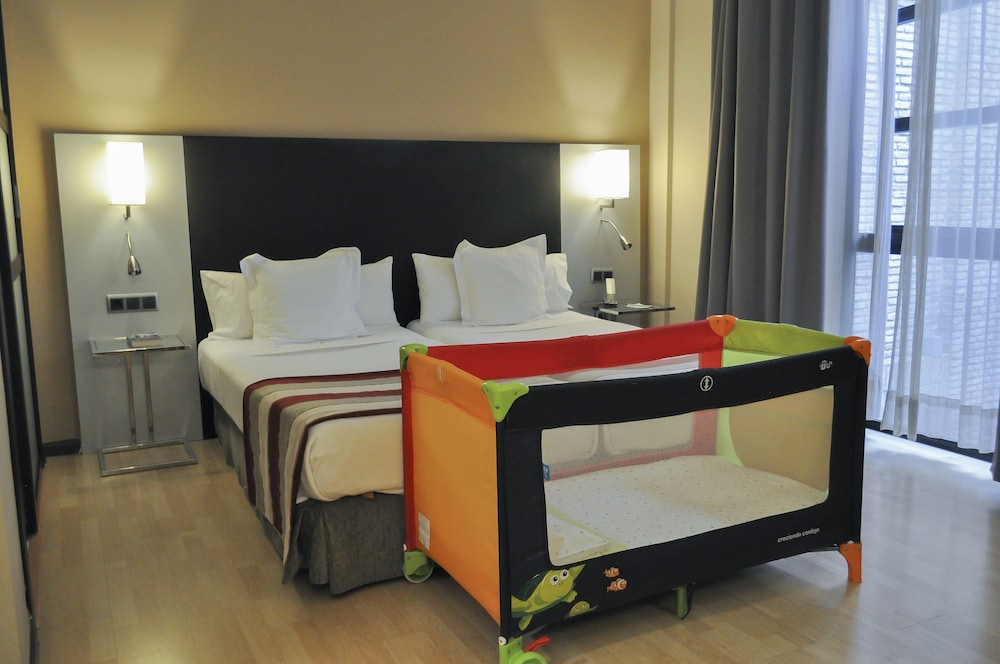 Double Room - Photo 6
