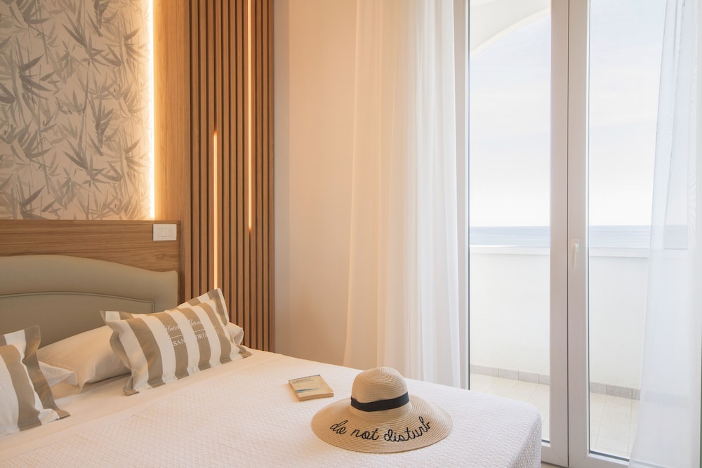 Superior Room, Sea View