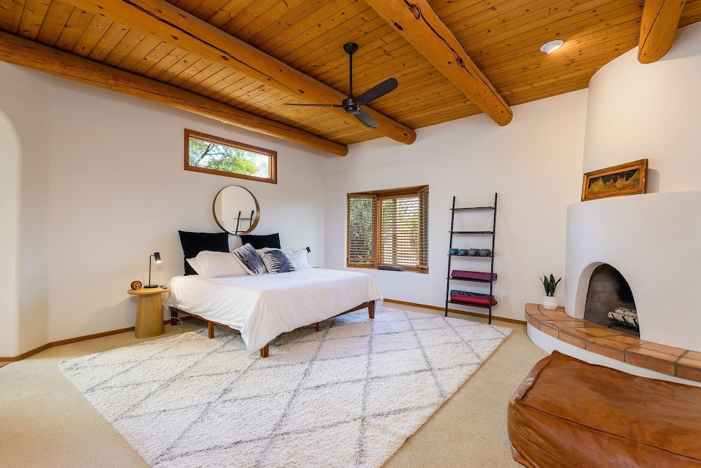 House, 5 Bedrooms