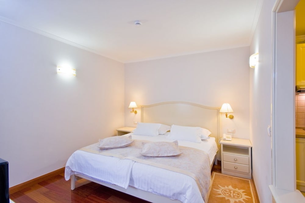Delux Studio Apartment, Balcony photo 3