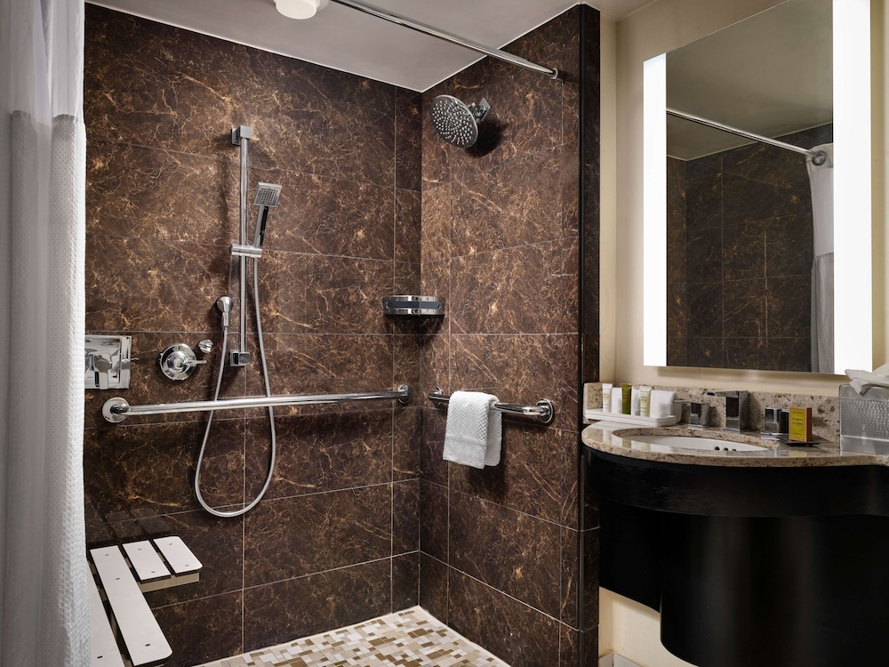 Suite, Accessible photo 3