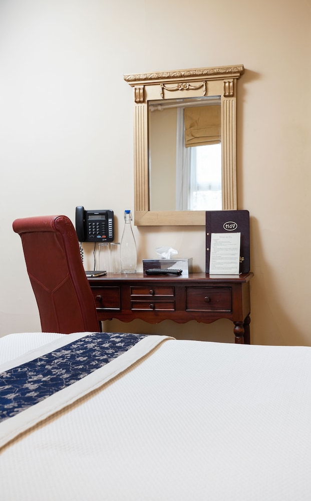 Basic Double Room Single Use (Mirrors and Lace) photo 3