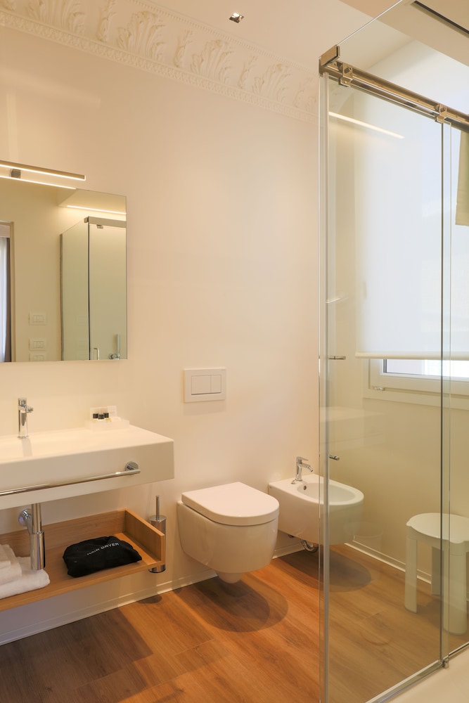Comfort Room - Photo 4