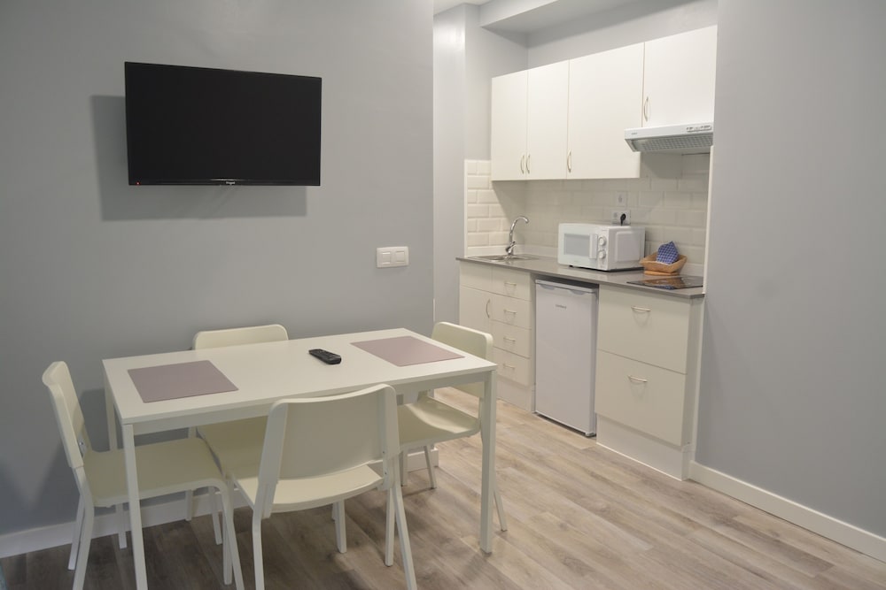 Apartment, 1 Bedroom - Photo 6