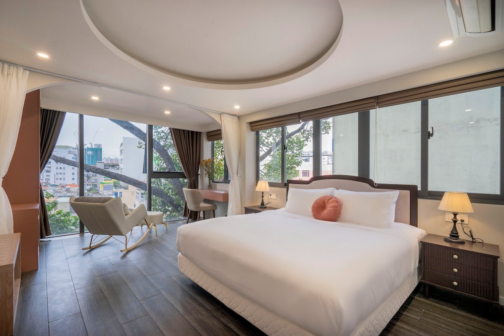 Junior Double Room