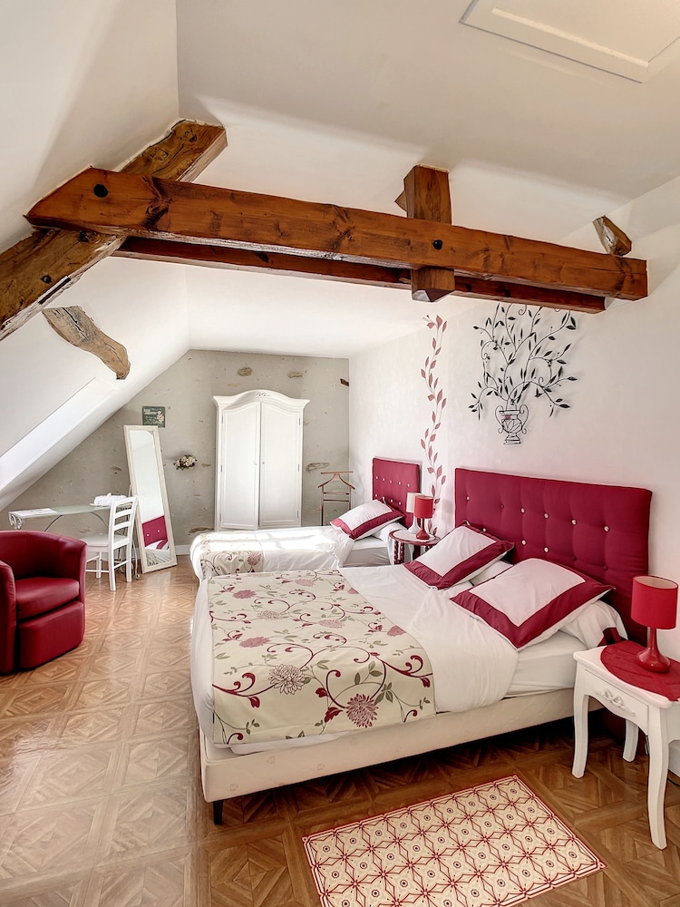 Family Triple Room, Hill View (Eglantine) photo 1