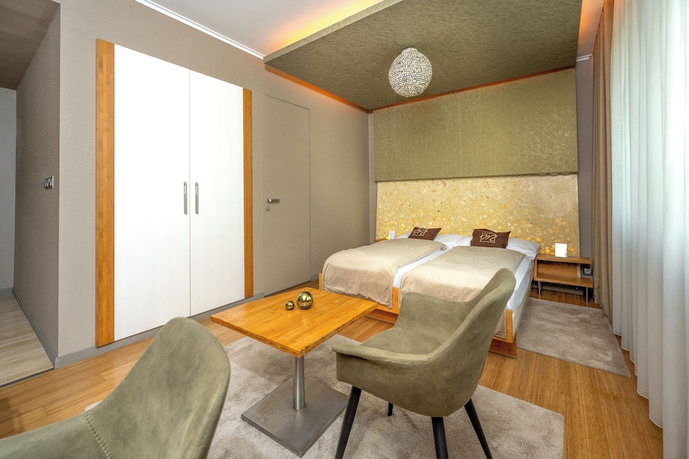 Executive Double or Twin Room (Free Wellness) - Photo 2