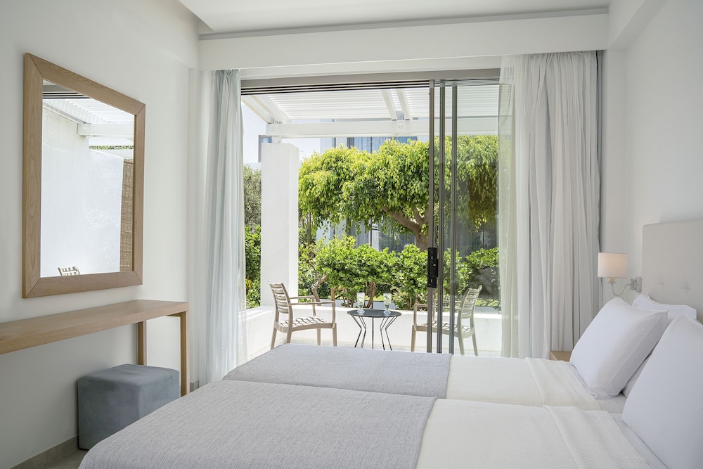 Double or Twin Room, Garden View - Photo 7